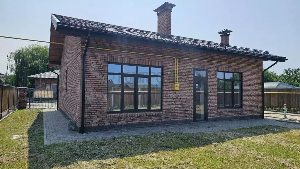 Дом в Краснодарский край, Северская ст-ца ул. 50 лет Октября, 171/11 ... - Фото 0