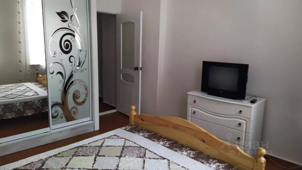 2-к кв. Крым, Феодосия ул. Армянская, 18 (40.0 м) - Фото 1