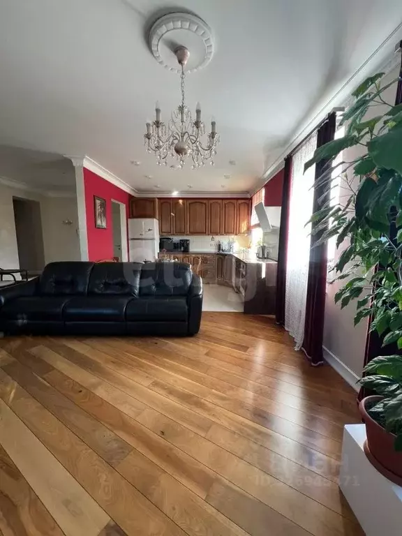 Дом в Псковская область, Псковский район, Ядровская волость, д. ... - Фото 1