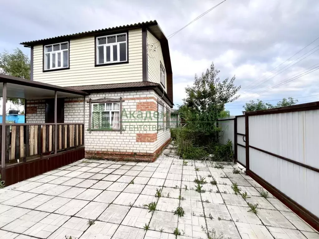 Дом в Саратовская область, Энгельсский район, Красноярское ... - Фото 1