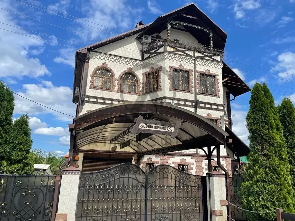 Коттедж в Краснодарский край, Апшеронский район, Нефтегорское ... - Фото 1