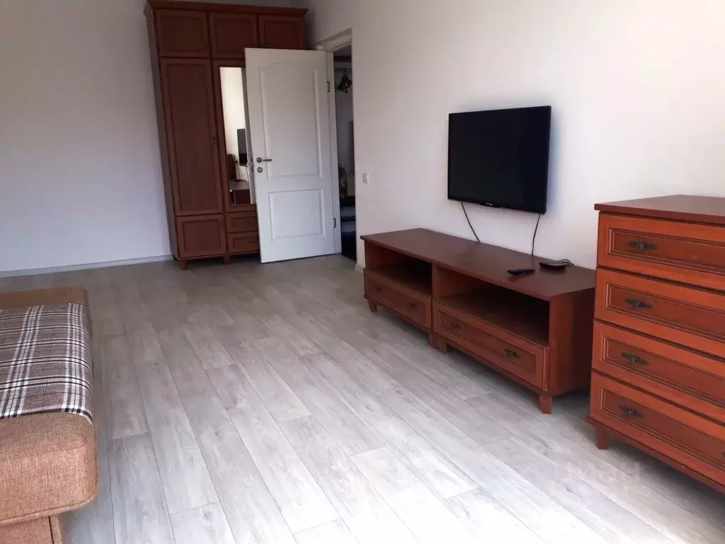 2-к кв. Крым, Симферополь ул. Лермонтова, 13 (50.0 м) - Фото 1