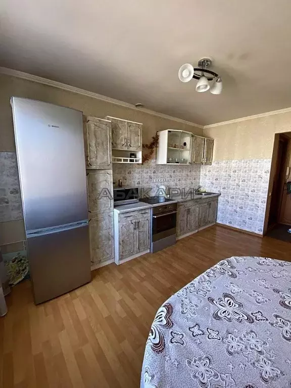 4-к кв. Красноярский край, Красноярск Светлогорская ул., 27Д (80.0 м) - Фото 0