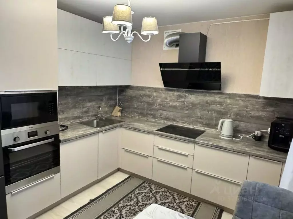 3-к кв. Волгоградская область, Волжский ул. 40 лет Победы, 18 (67.2 м) - Фото 1