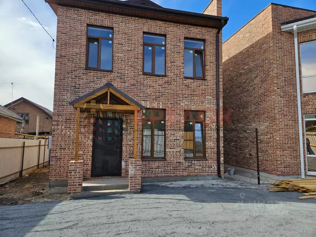 Дом в Ростовская область, Ростов-на-Дону Охотский пер. (120 м) - Фото 1