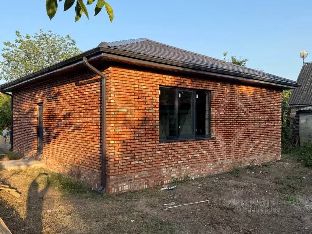 Дом в Ростовская область, Азов Азовский район, Мичуринец-3 мкр, 1648 ... - Фото 2