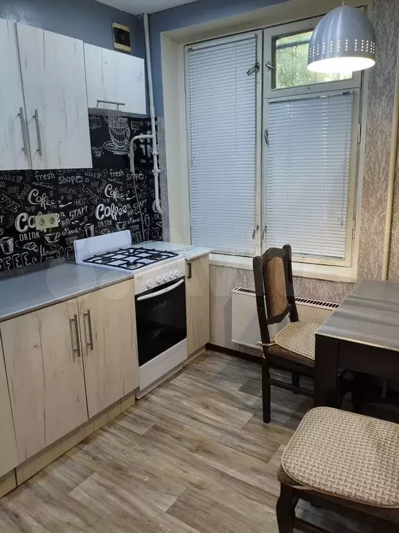 1-к. квартира, 31,5 м, 1/5 эт. - Фото 0