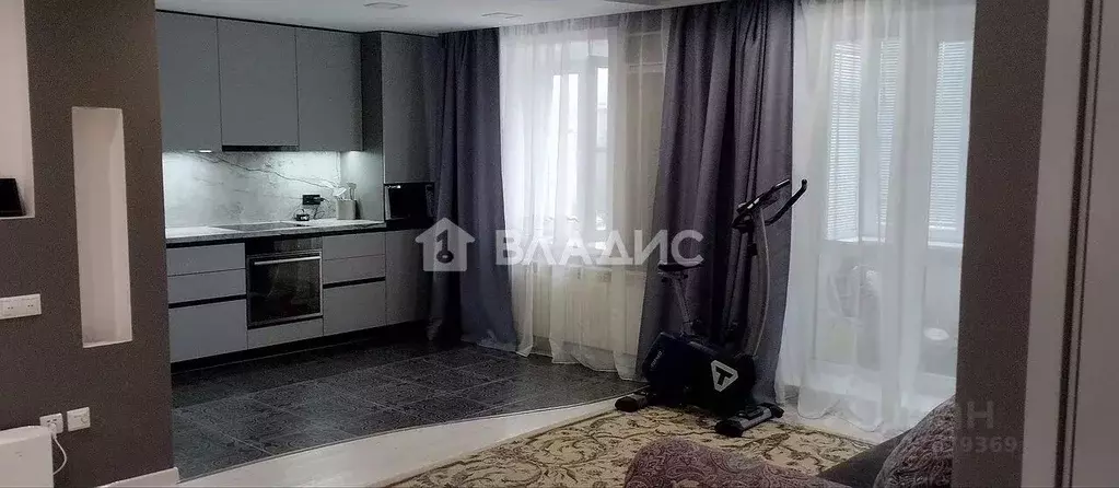 3-к кв. Бурятия, Улан-Удэ ул. Антонова, 2 (65.0 м) - Фото 1