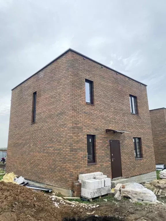 Дом в Тульская область, Тула городской округ, д. Малевка  (100 м) - Фото 1