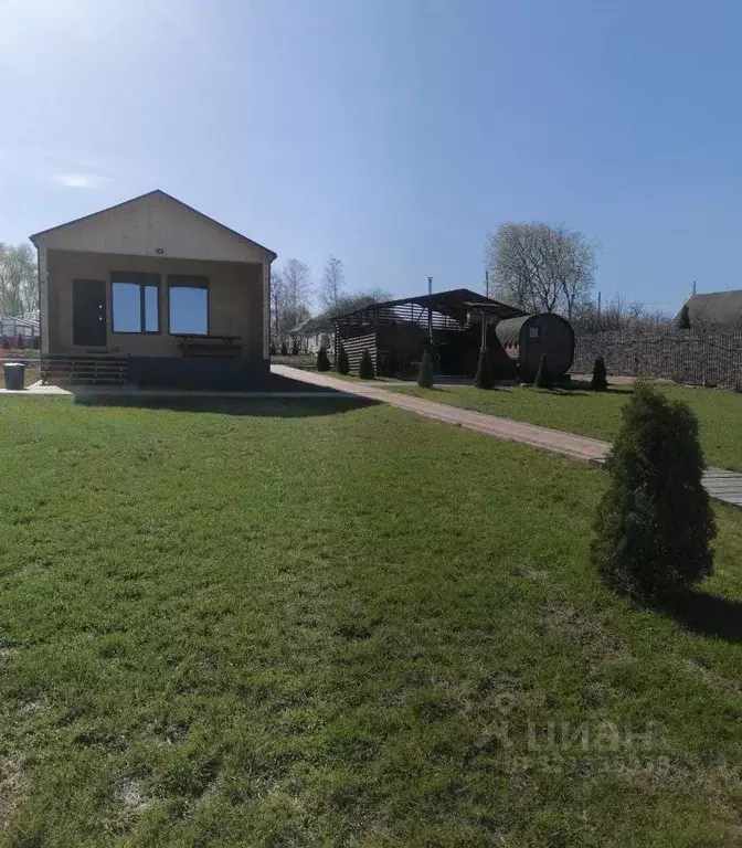 Дом в Липецкая область, Задонский район, Юрьевский сельсовет, с. ... - Фото 1