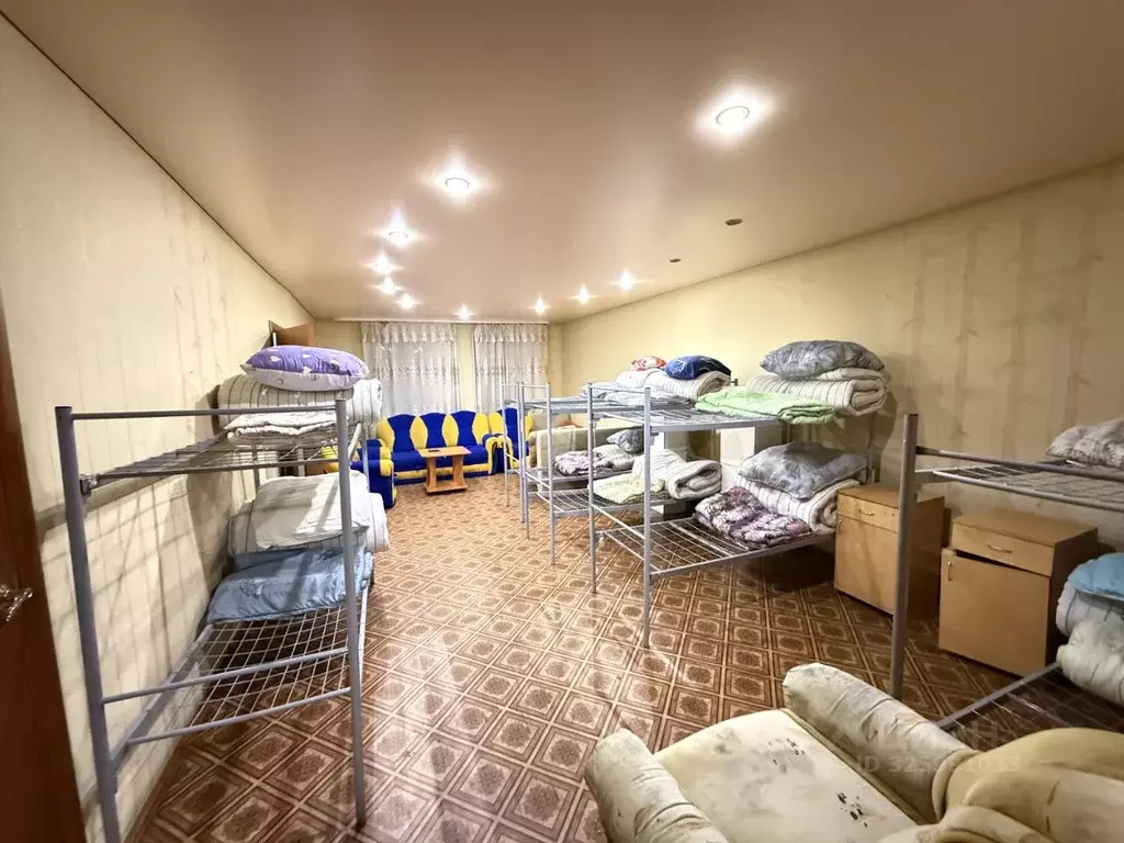 Дом в Свердловская область, Екатеринбург ул. Зенитчиков, 30 (100 м) - Фото 2