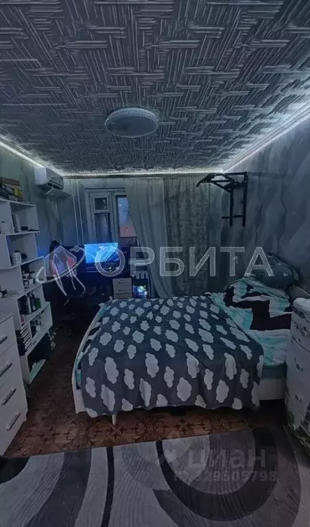 1-к кв. Тюменская область, Тюмень ул. 50 лет Октября, 54 (33.8 м) - Фото 2