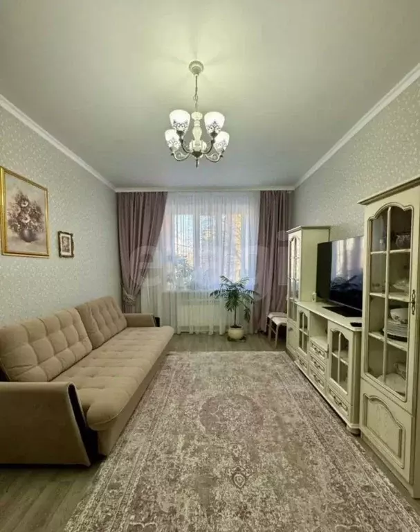 2-к кв. Татарстан, Альметьевск ул. Радищева, 18 (70.2 м) - Фото 1