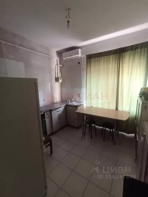 3-к кв. Ростовская область, Новочеркасск Московская ул. (102.1 м) - Фото 0