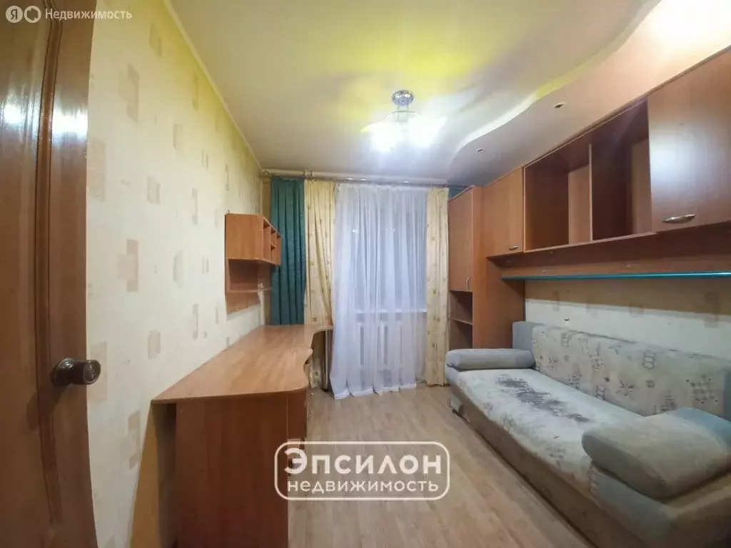 3-комнатная квартира: Курск, улица Серёгина, 24 (61 м) - Фото 1