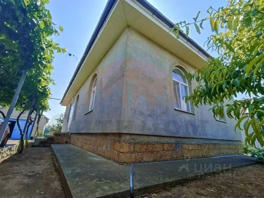 Дом в Крым, Сакский район, Лесновское с/пос, с. Владимировка ул. ... - Фото 2