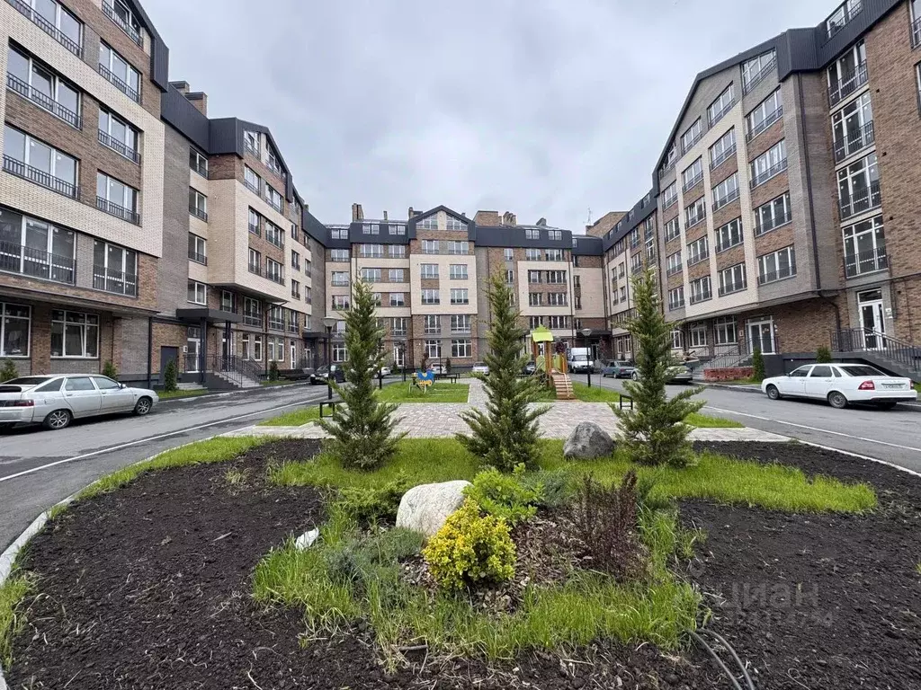 3-к кв. Северная Осетия, Владикавказ ул. Шамиля Джикаева, 3 (85.66 м) - Фото 2