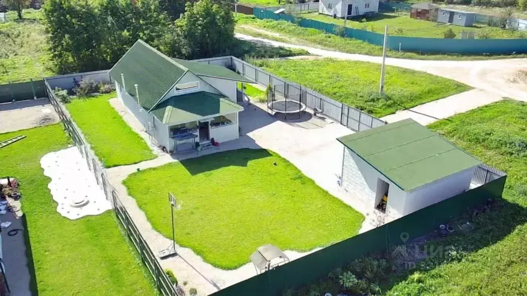 Дом в Калужская область, Тарусский район, Кузьмищево с/пос, д. ... - Фото 2