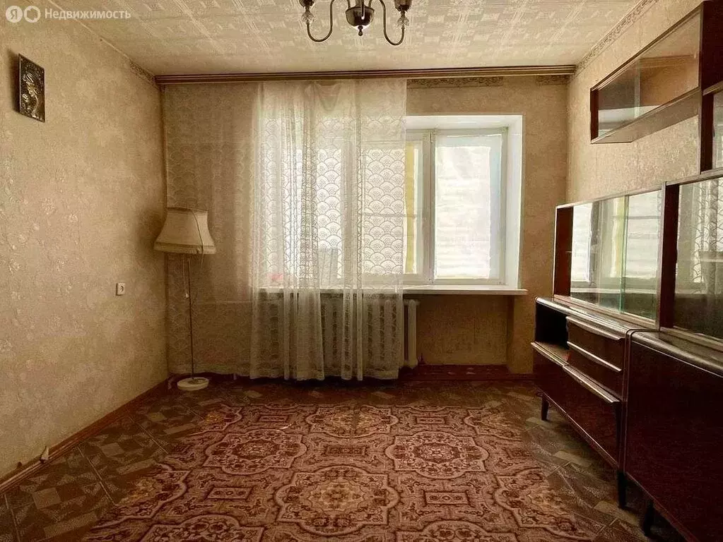 3-комнатная квартира: Волжский, улица имени Генерала Карбышева, 82 ... - Фото 1