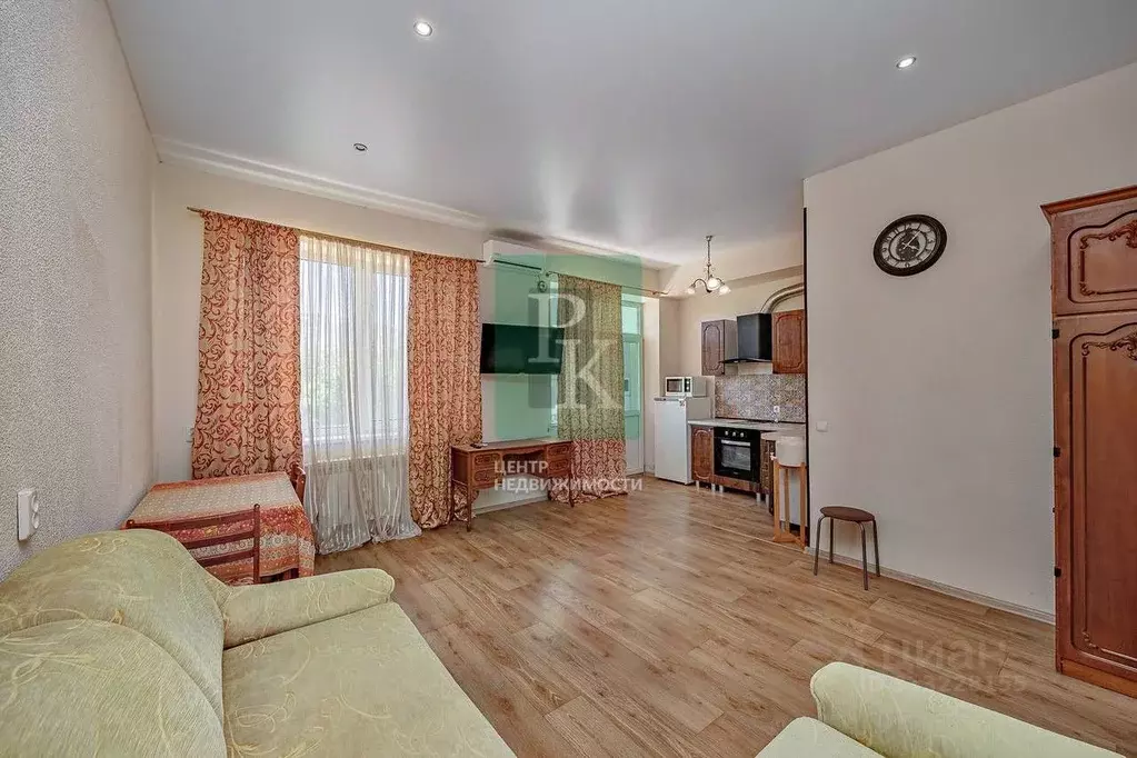 1-к кв. Севастополь ул. Пляж Омега, 4-9 (30.5 м) - Фото 1