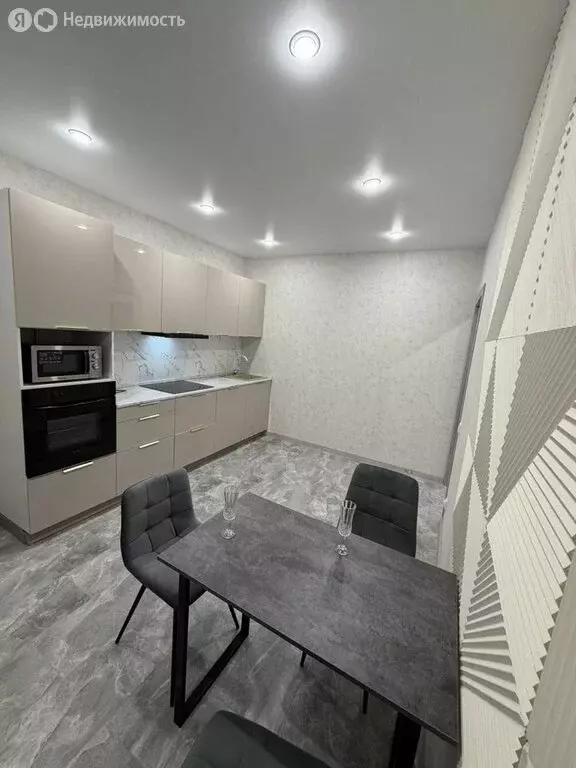 2-комнатная квартира: Иркутский муниципальный округ, рабочий посёлок ... - Фото 1