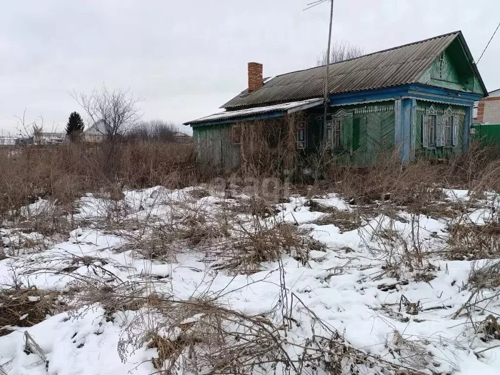 Дом в Башкортостан, Ишимбайский район, Ишеевский сельсовет, с. ... - Фото 0
