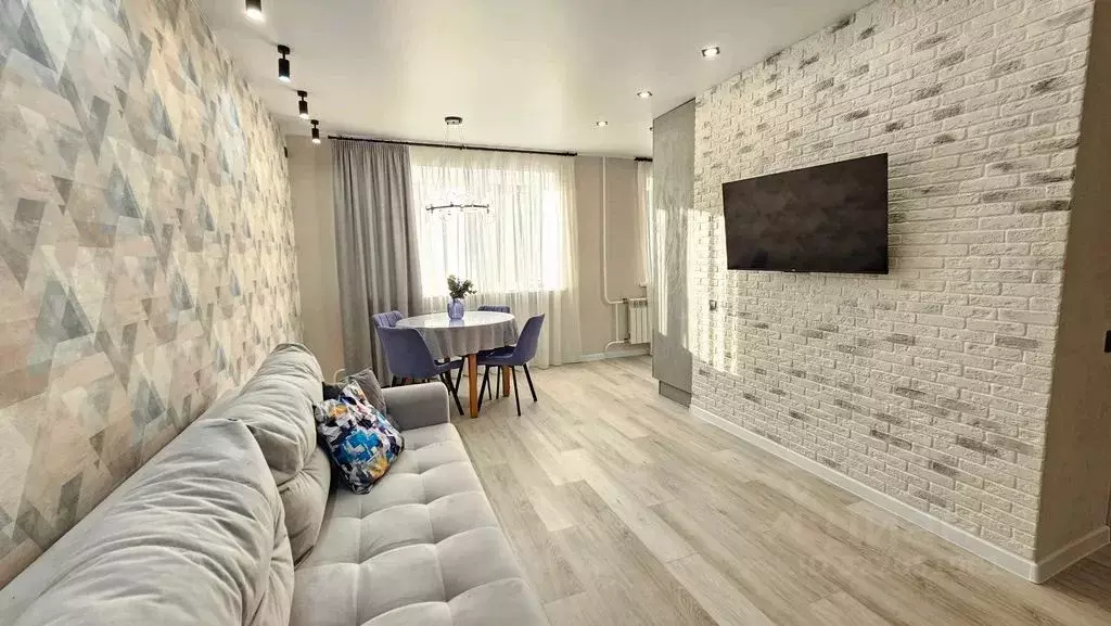 2-к кв. Татарстан, Нижнекамск ул. Тихая аллея, 12 (43.0 м) - Фото 1