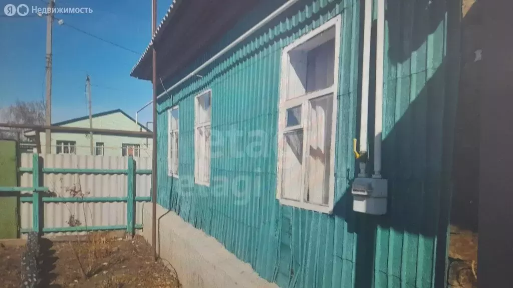 Дом в Балашовский район, рабочий посёлок Пинеровка, переулок ... - Фото 1