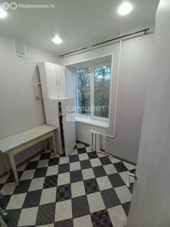 2-комнатная квартира: Лобня, улица 40 лет Октября, 16 (41 м) - Фото 1