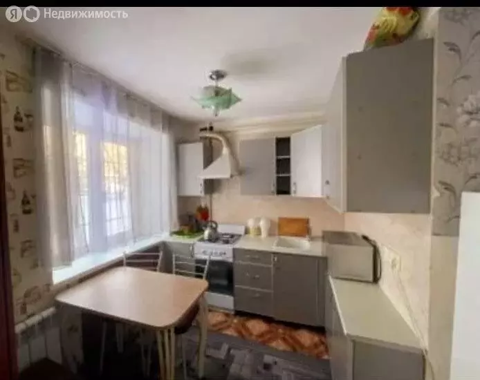 2-комнатная квартира: Белорецк, улица Карла Маркса, 50Б (42.7 м) - Фото 0