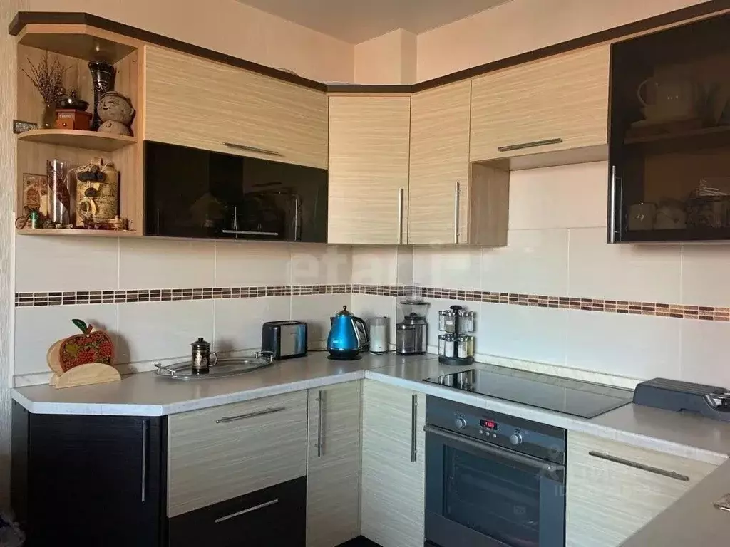 2-к кв. Иркутская область, Иркутск Байкальская ул., 234В/7 (75.0 м) - Фото 1