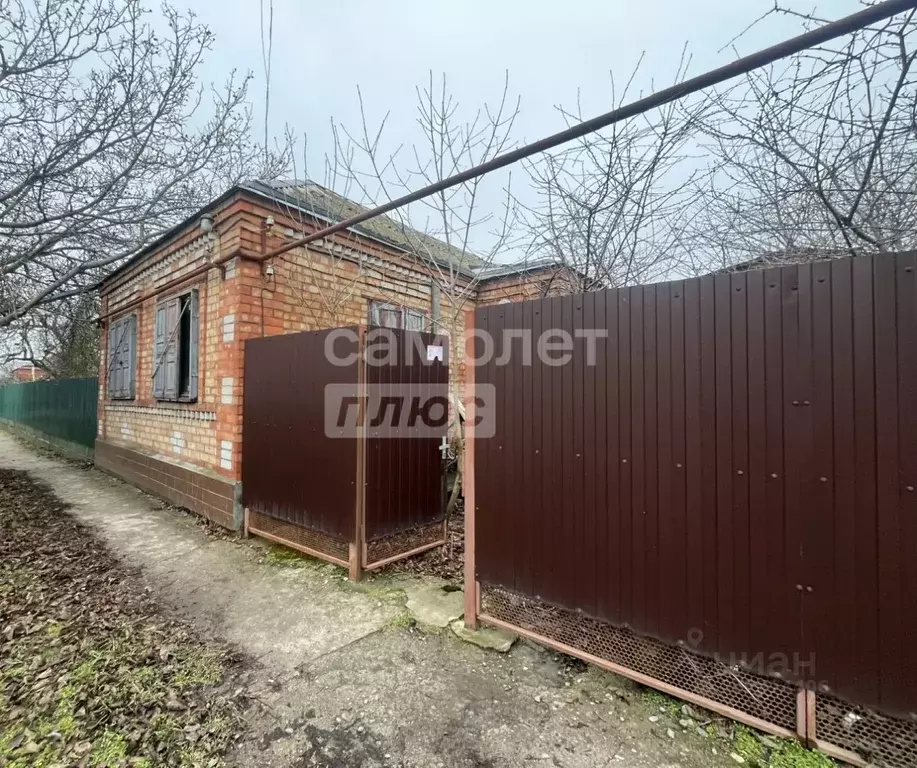 Дом в Краснодарский край, Ейск пер. Серафимовича, 10 (74 м) - Фото 1