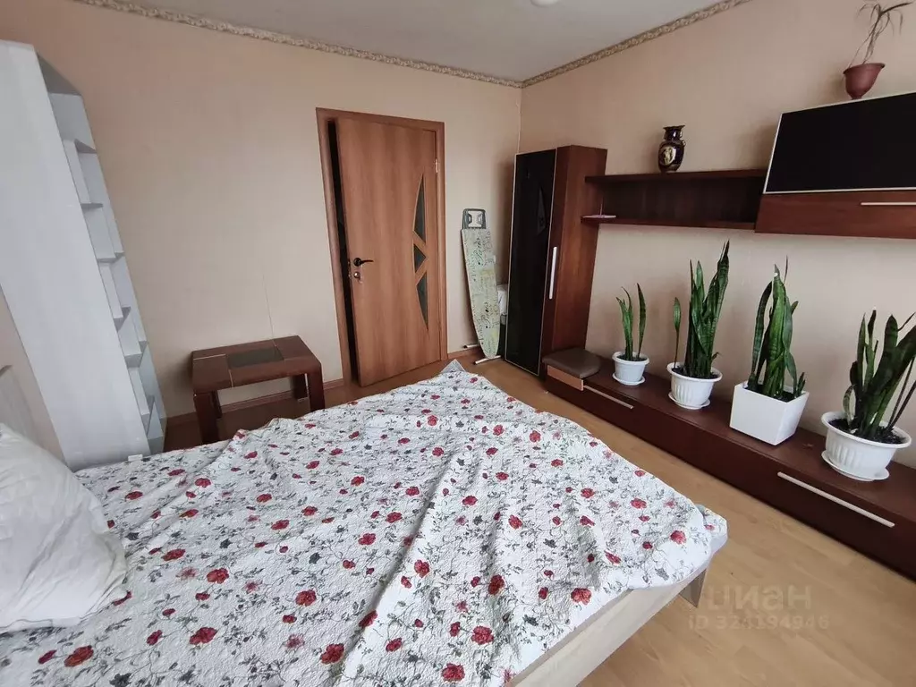 Комната Свердловская область, Екатеринбург ул. Большакова, 20 (15.0 м) - Фото 2