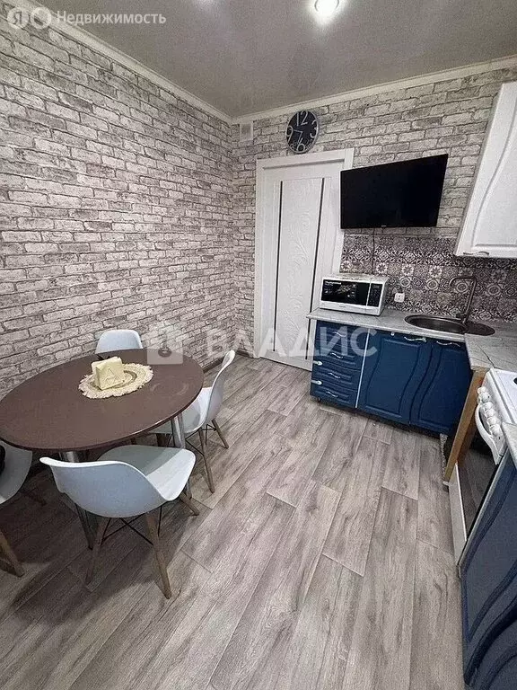 2-комнатная квартира: Тобольск, 9-й микрорайон, 27 (51.4 м) - Фото 1