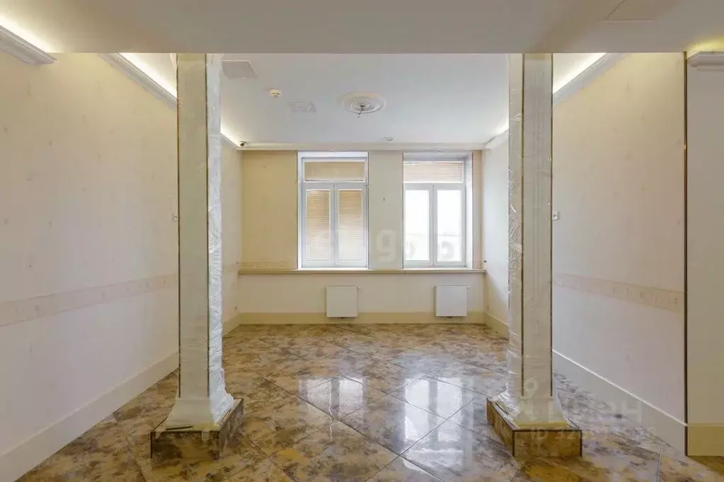 Помещение свободного назначения в Москва ул. 6-я Новые Сады, 2к1 (262 ... - Фото 1