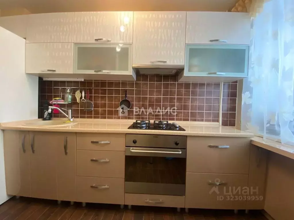 2-к кв. Владимирская область, Владимир просп. Строителей, 28В (52.0 м) - Фото 0