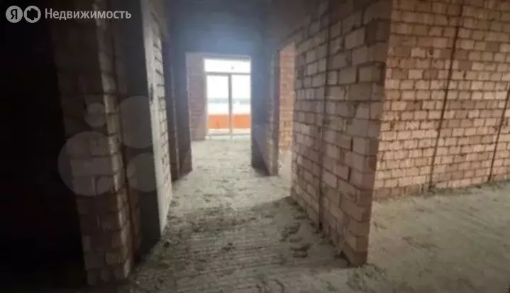 3-комнатная квартира: Баксан, улица Угнич, 42 (109.9 м) - Фото 1