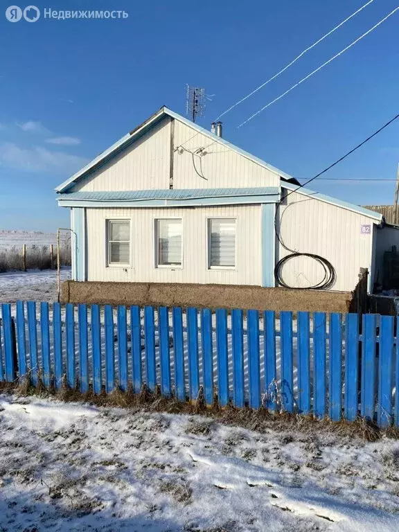 Дом в Стерлитамакский район, Николаевский сельсовет, село Николаевка ... - Фото 0