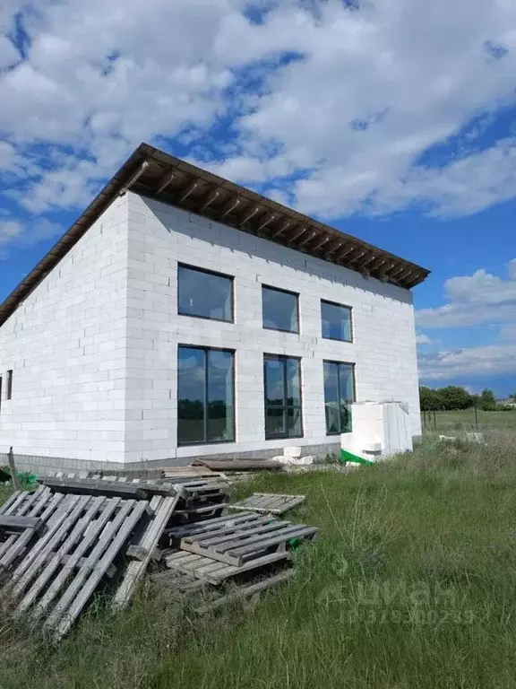 Дом в Курская область, Курский район, Клюквинский сельсовет, с. Клюква ... - Фото 0