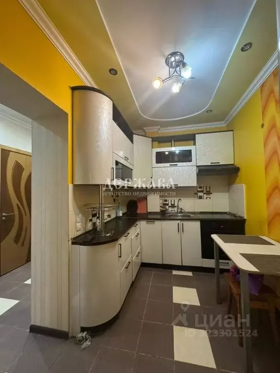 2-к кв. Белгородская область, Старый Оскол Дубрава мкр, 3 кв-л, 9 ... - Фото 2