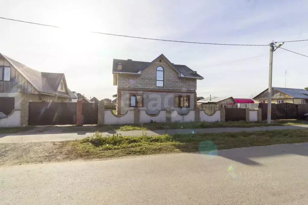 Дом в Тюменская область, Тюменский муниципальный округ, с. Червишево  ... - Фото 1