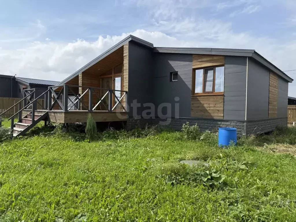 Участок в Ленинградская область, Кингисеппский район, Большелуцкое ... - Фото 0