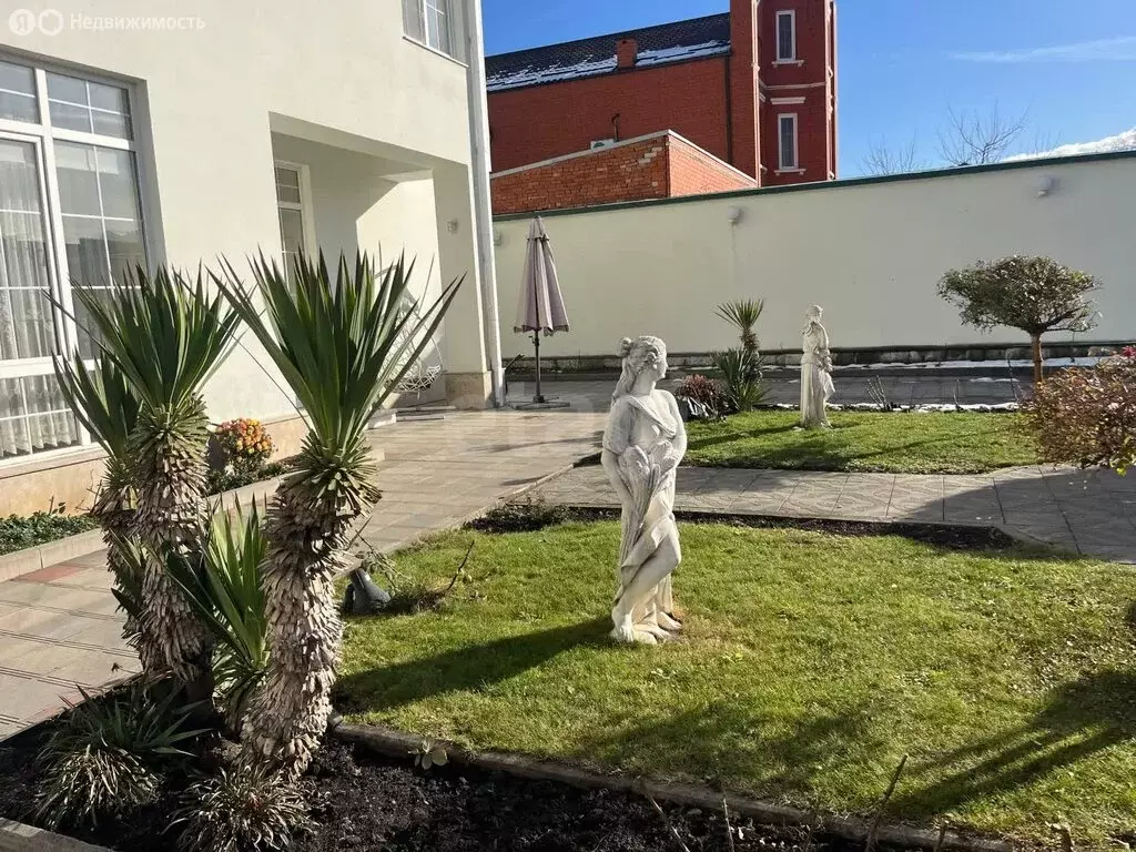 Дом в Владикавказ, улица Щорса (900 м) - Фото 1