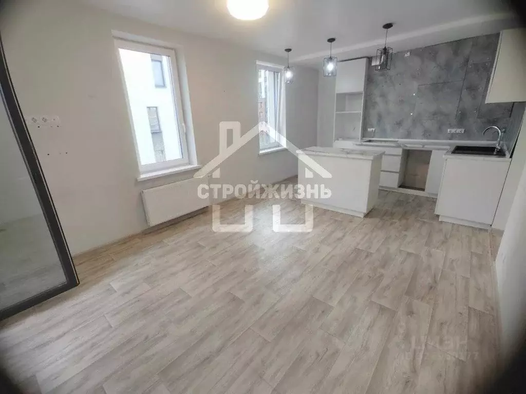 3-к кв. Свердловская область, Екатеринбург ул. Лучистая, 4 (64.1 м) - Фото 1