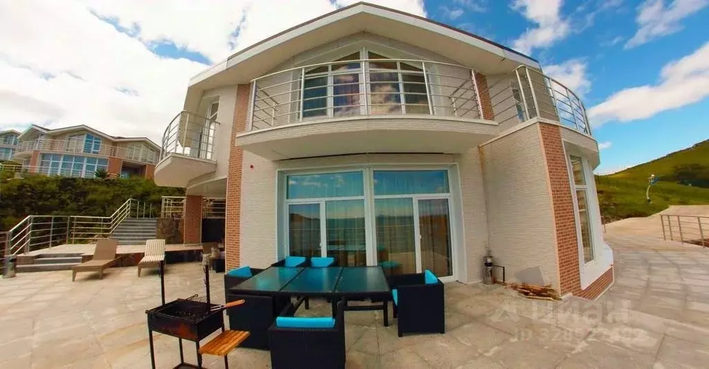 Дом в Приморский край, Хасанский муниципальный округ, Славянка пгт  ... - Фото 1