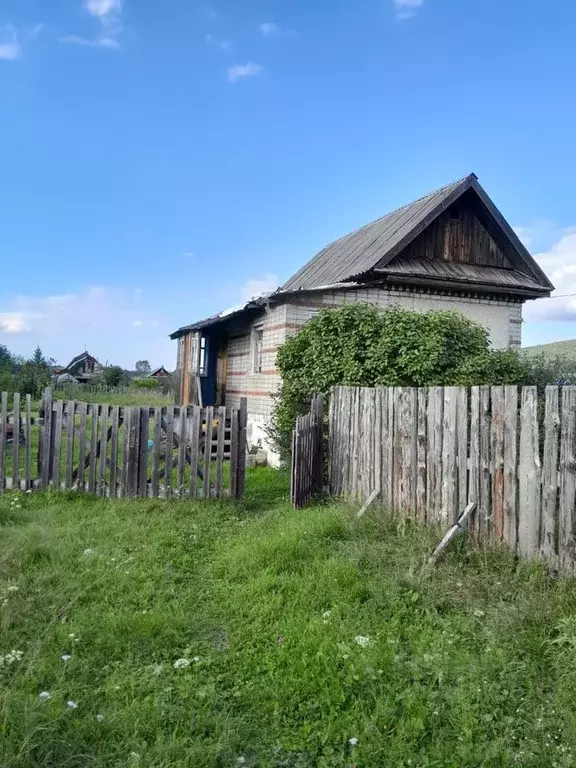 Дом в Свердловская область, Кировградский городской округ, пос. ... - Фото 0