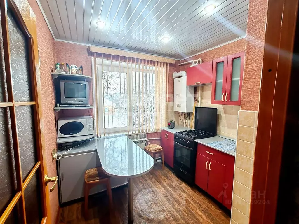 2-к кв. Белгородская область, Старооскольский городской округ, с. ... - Фото 1