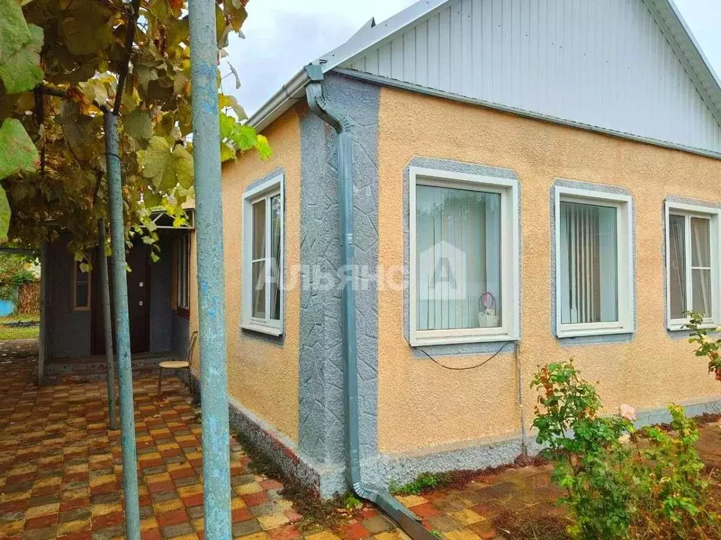 Дом в Краснодарский край, Усть-Лабинск ул. Грибоедова (55 м) - Фото 1