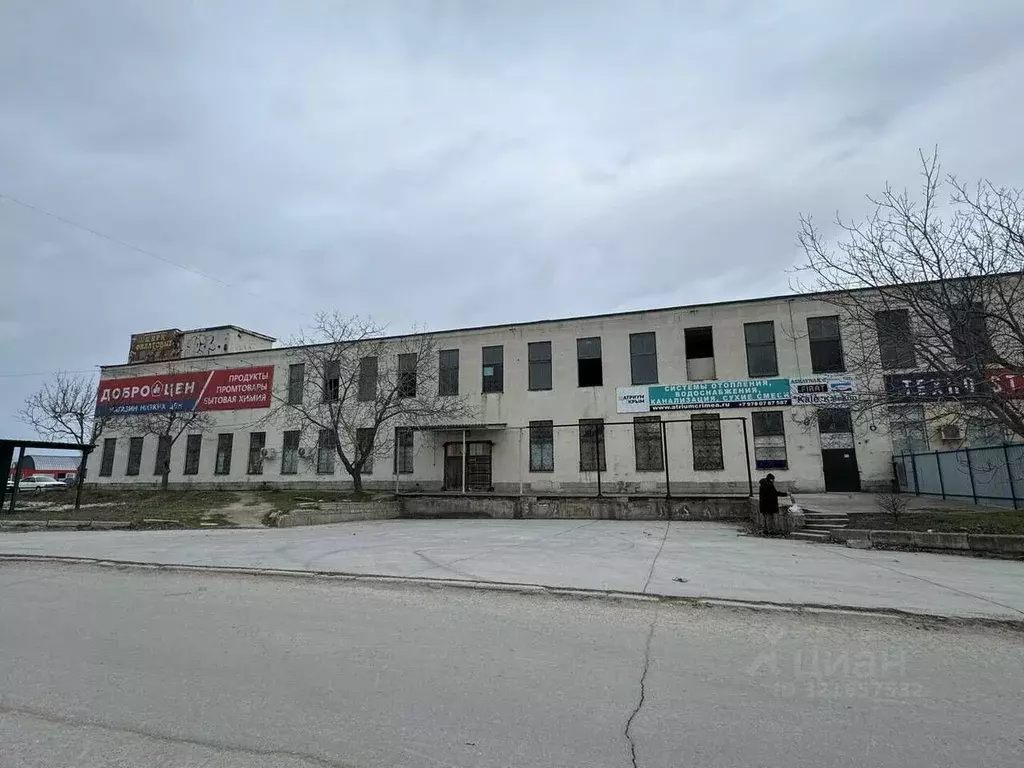 Помещение свободного назначения в Севастополь Муссон мкр,  (1000 м) - Фото 1
