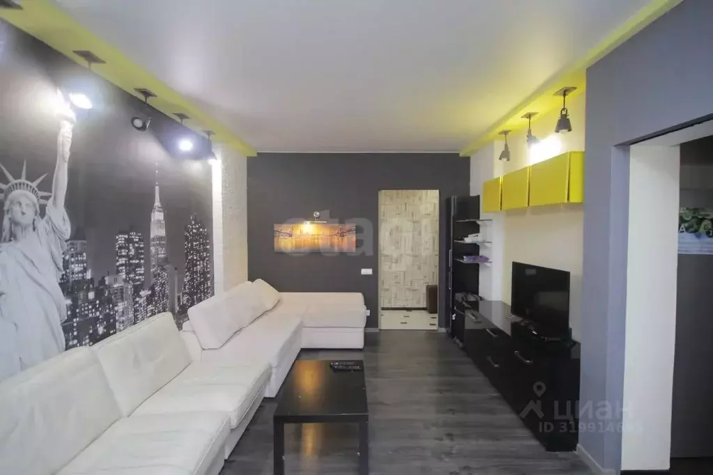 3-к кв. Тульская область, Тула ул. Революции, 21 (90.3 м) - Фото 1